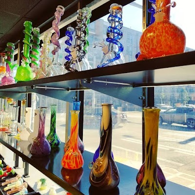 Uncle Ike's Dispensary Seattle White Center Outlet