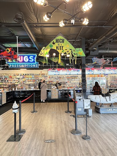Uncle Ike's Dispensary Seattle White Center Outlet