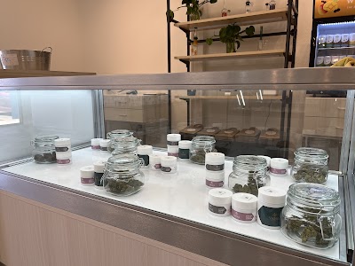 Vana Society Cannabis Dispensary Clovis
