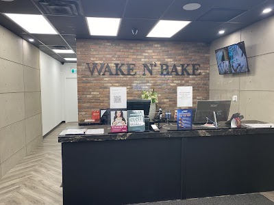 Wake N' Bake Cannabis Menisa