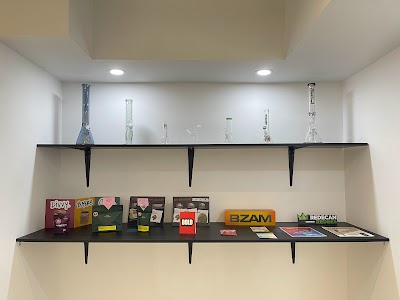 wow World of Weed | Cannabis Dispensary & Weed Store