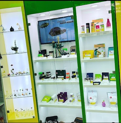 Wowkpow Cannabis & Glass | Weed Store | Bong Store