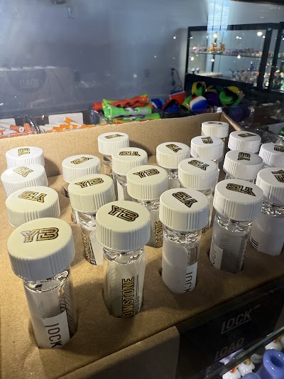 Yellowstone Buds Laurel