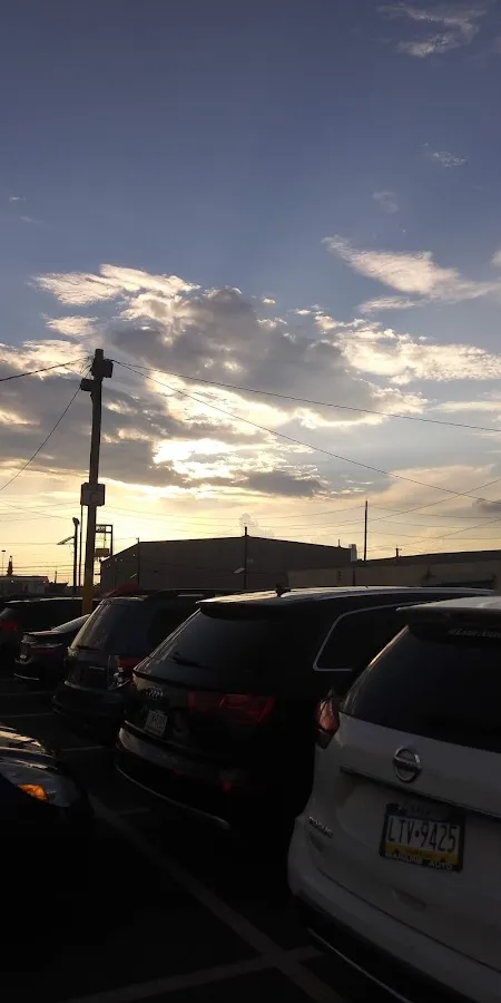 236 Pine St Parking photo 2