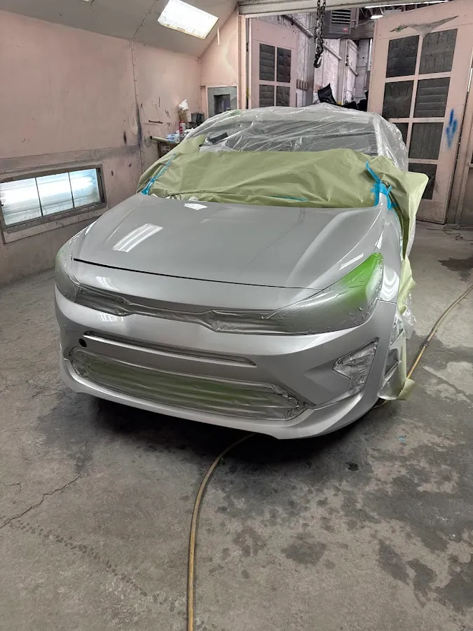 2A & HM Auto Service and body shop