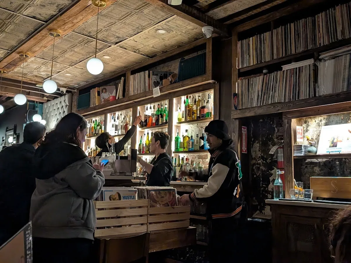 48 Record Bar