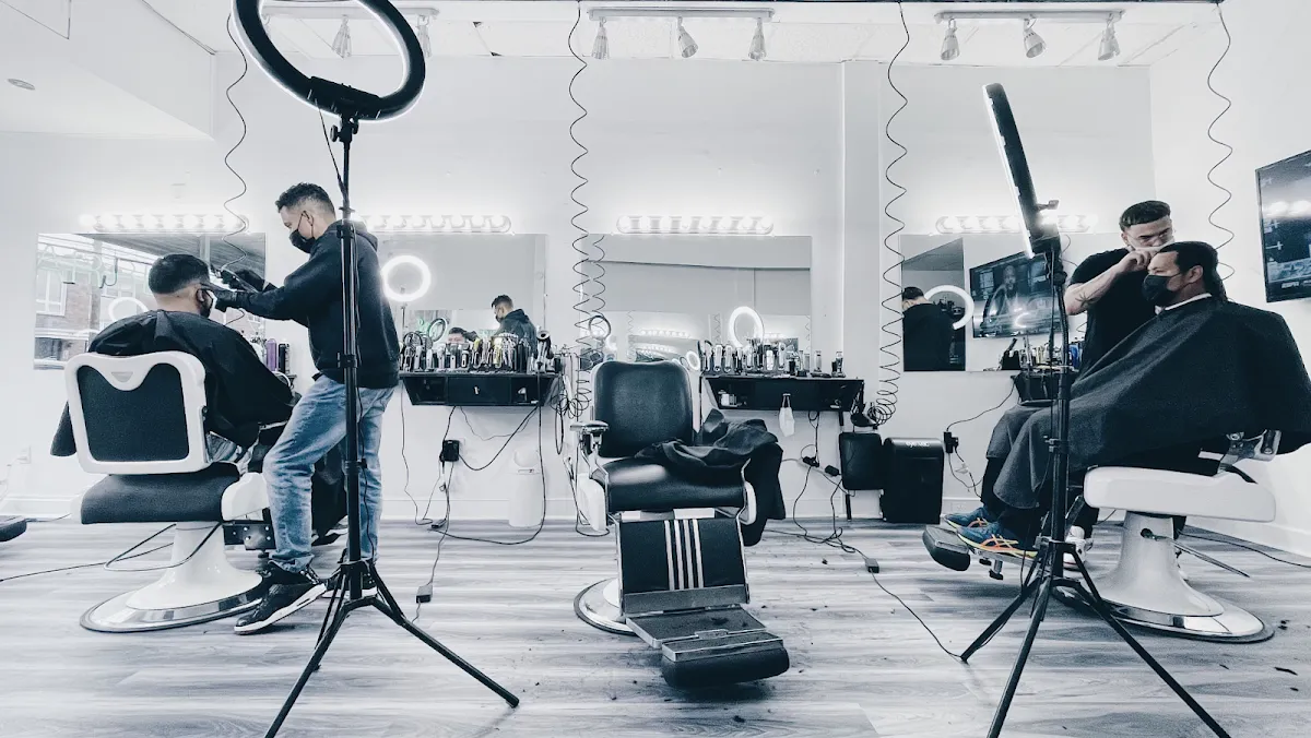 555 Barbershop photo 2