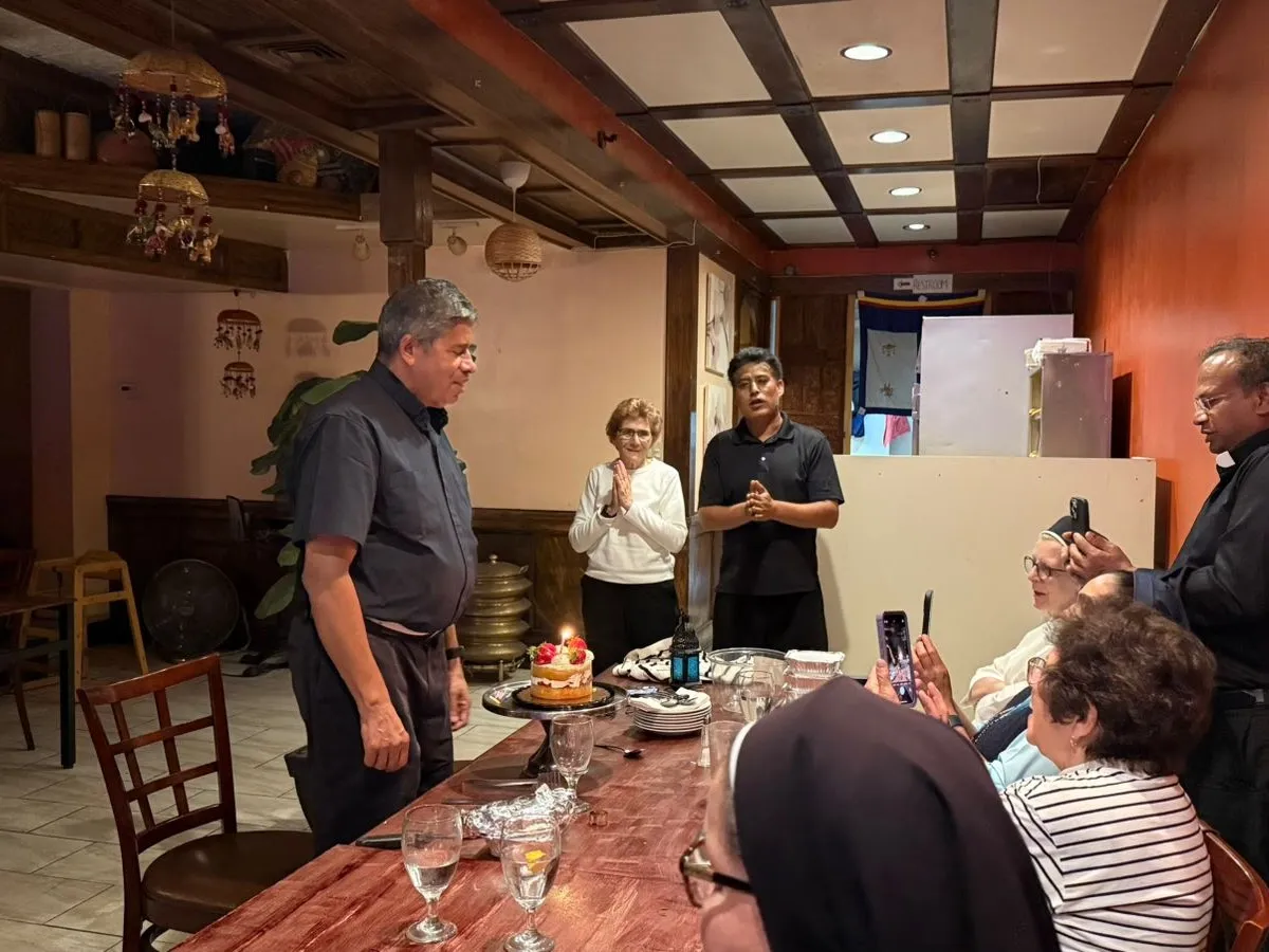 7 Sis 1 Bro Indian Kitchen