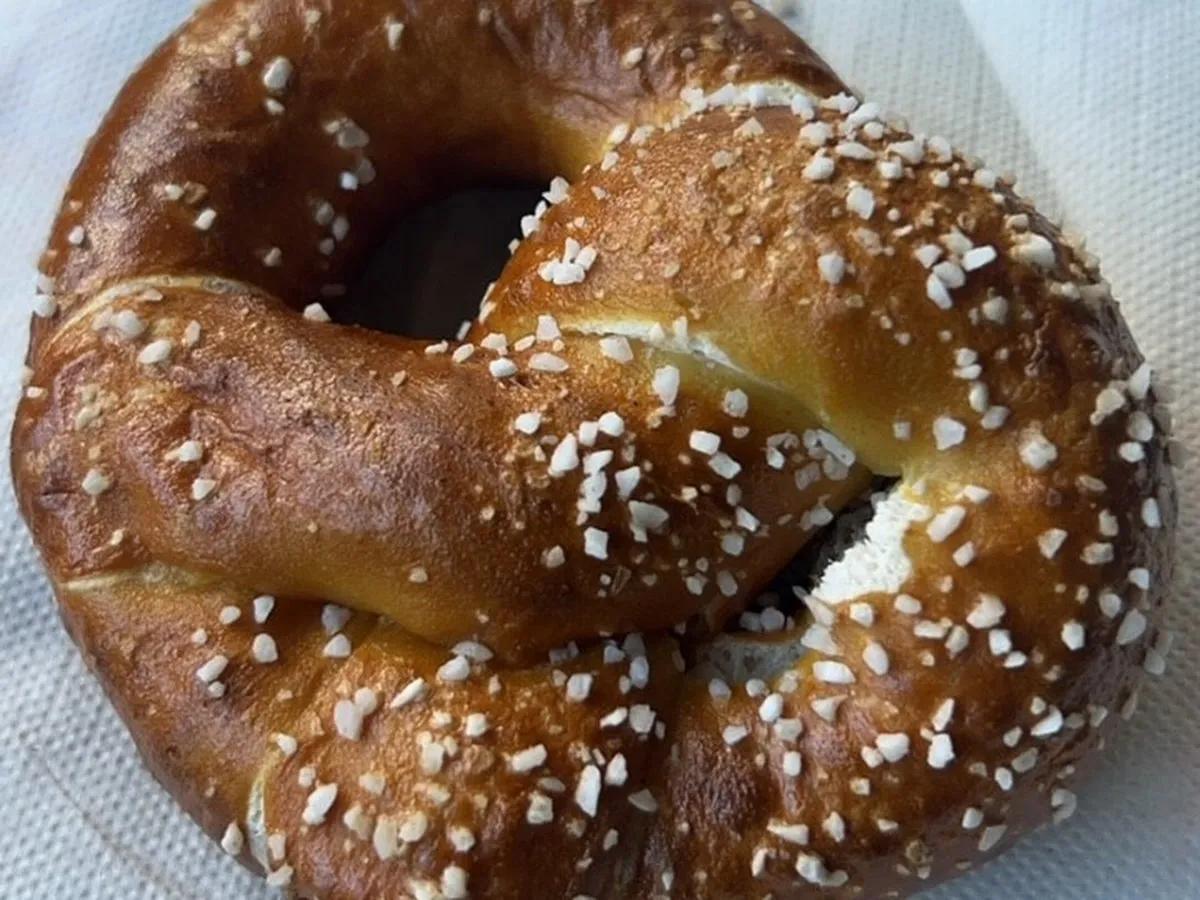 A & A Soft Pretzels photo 3