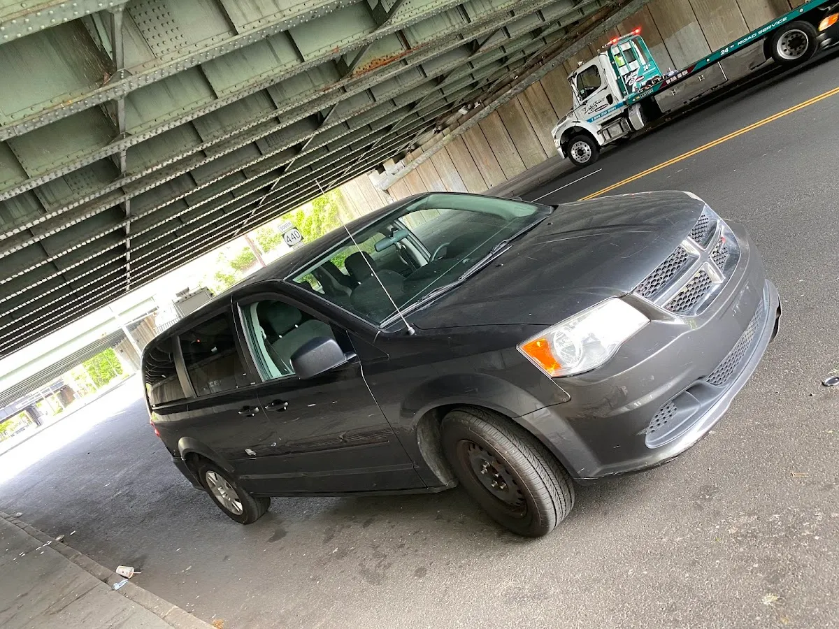 Absolute Auto photo 4