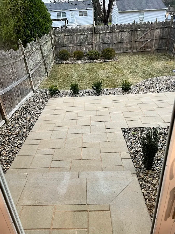 Absolute Landscaping-Lawncare