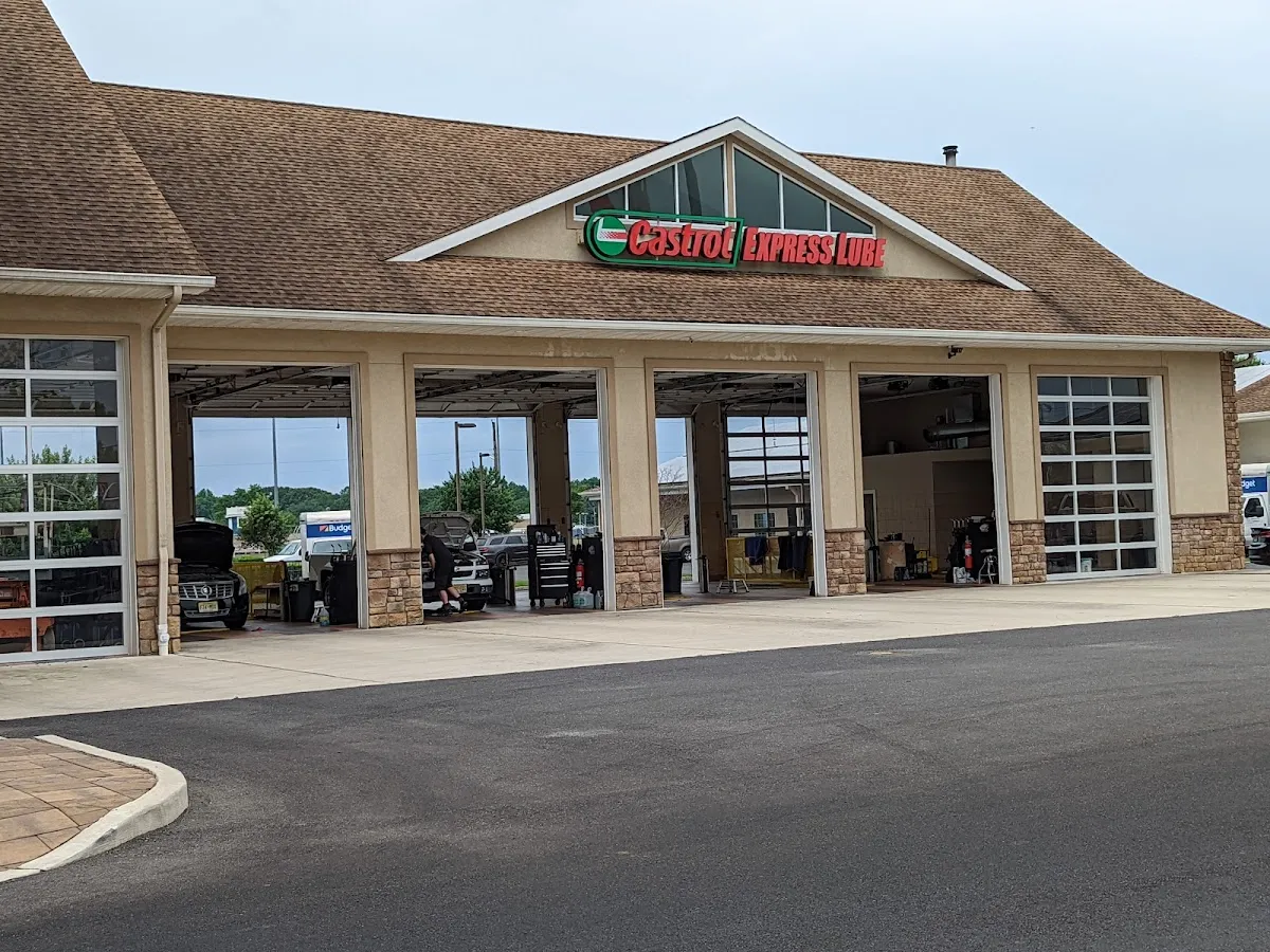 Al & Rich's Castrol Express Lube