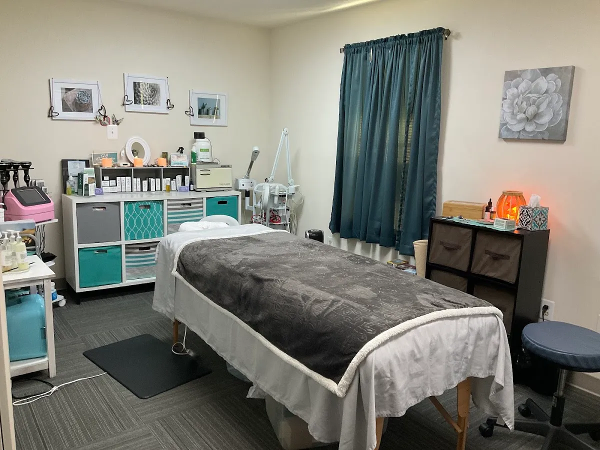 Alinda’s Healing Hands