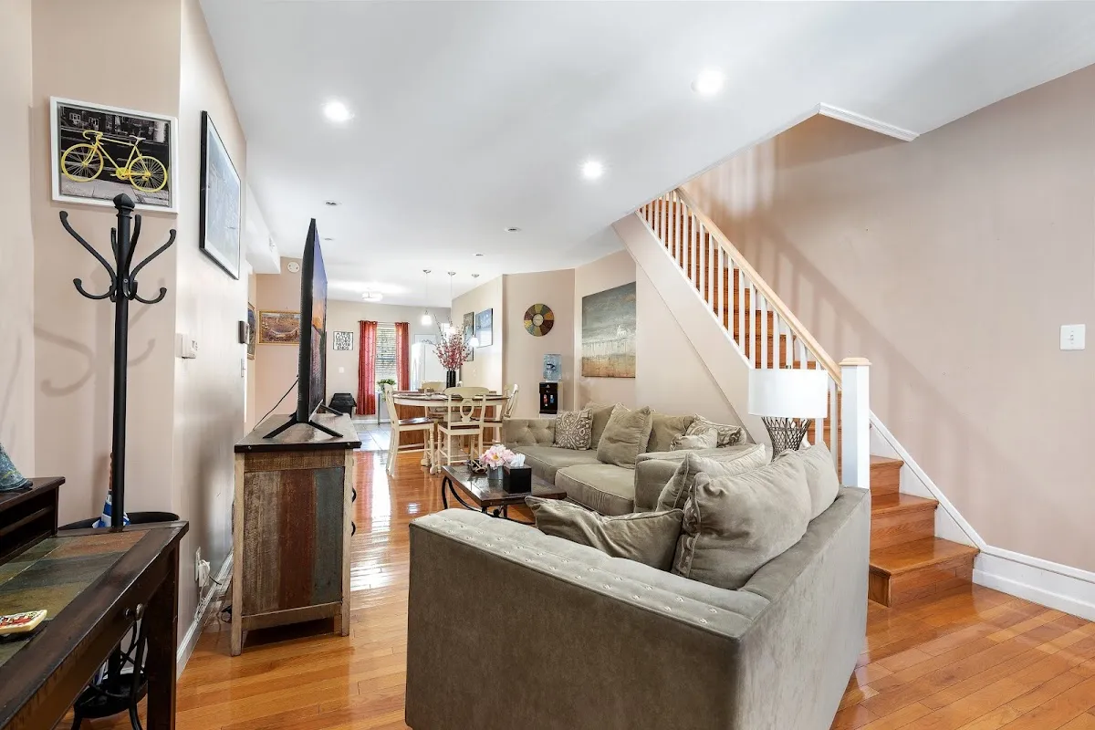 Allison Schnackenberg, eXp Realty LLC