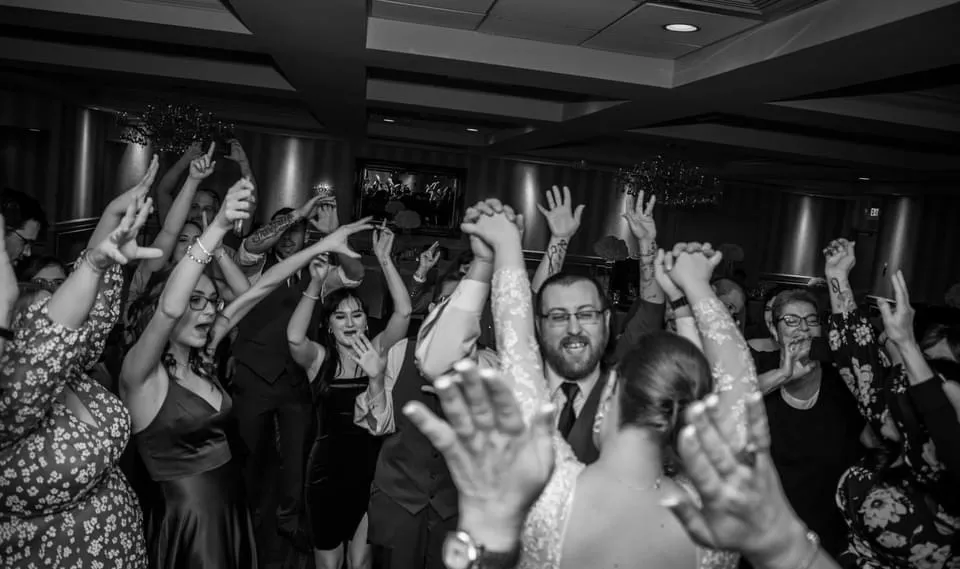 Allstar Entertainment Disc Jockeys photo 2