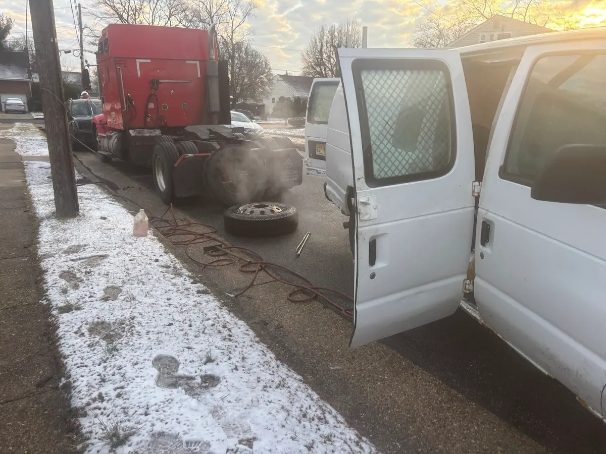 Alvims Roadside Service LLC photo 2