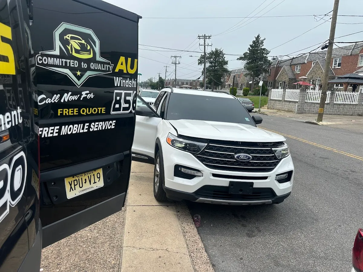 A&M Autoglass LLC photo 4