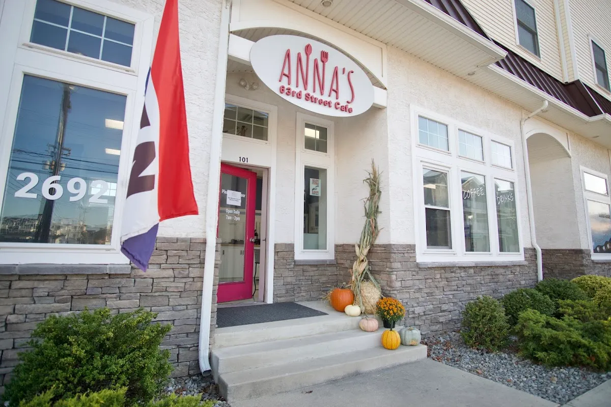 Anna's 63rd Street Cafe