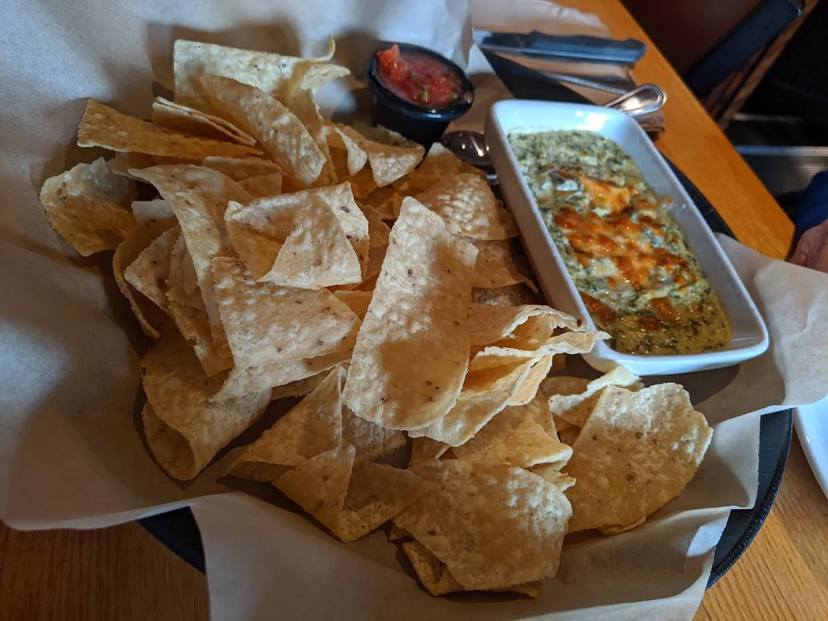 Applebee's Grill + Bar photo 2