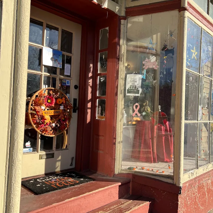 Aradia's Treasure Metaphysical Shop photo 2