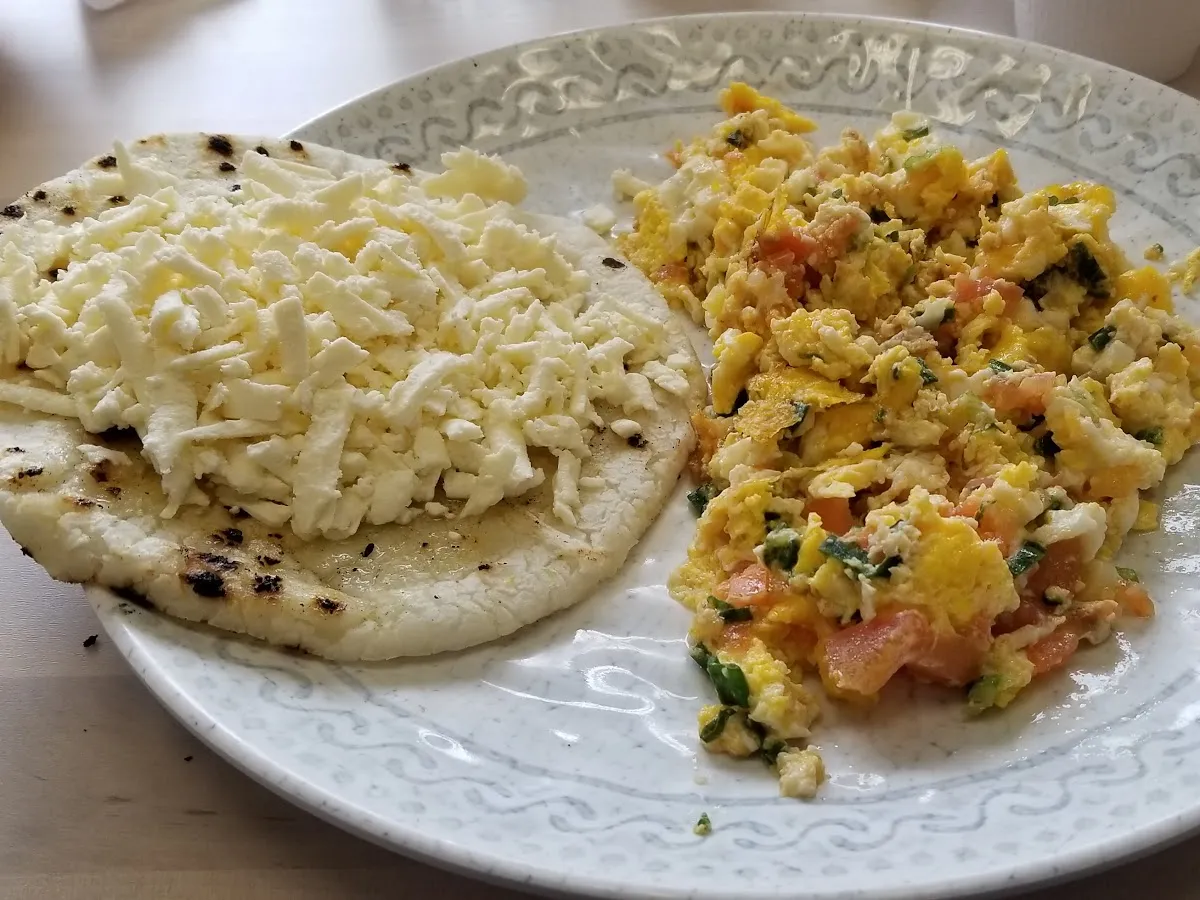 Aroma De Cafe Restaurante Y Panaderia Colombiana photo 4