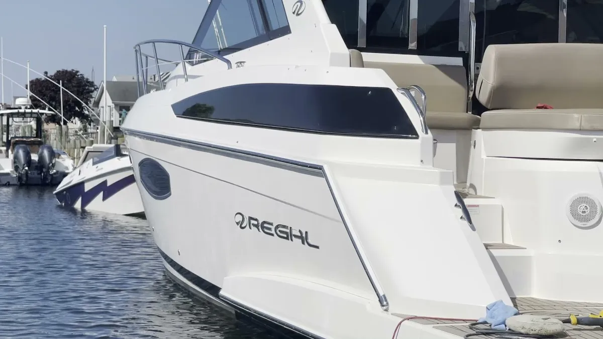 ATLANTIS COMPANY PREMIUM BOAT DETAILING