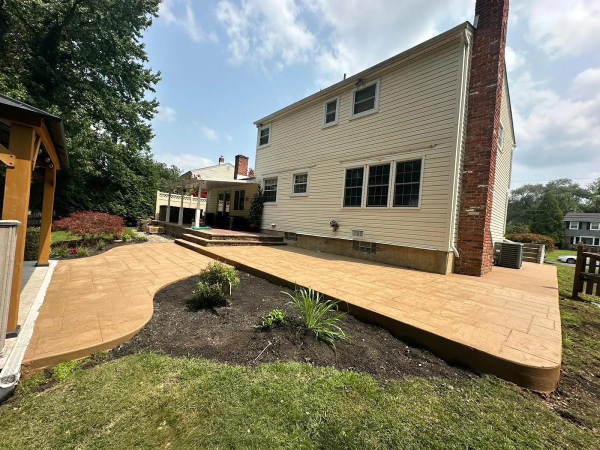 Aucay Concrete & Landscaping photo 2