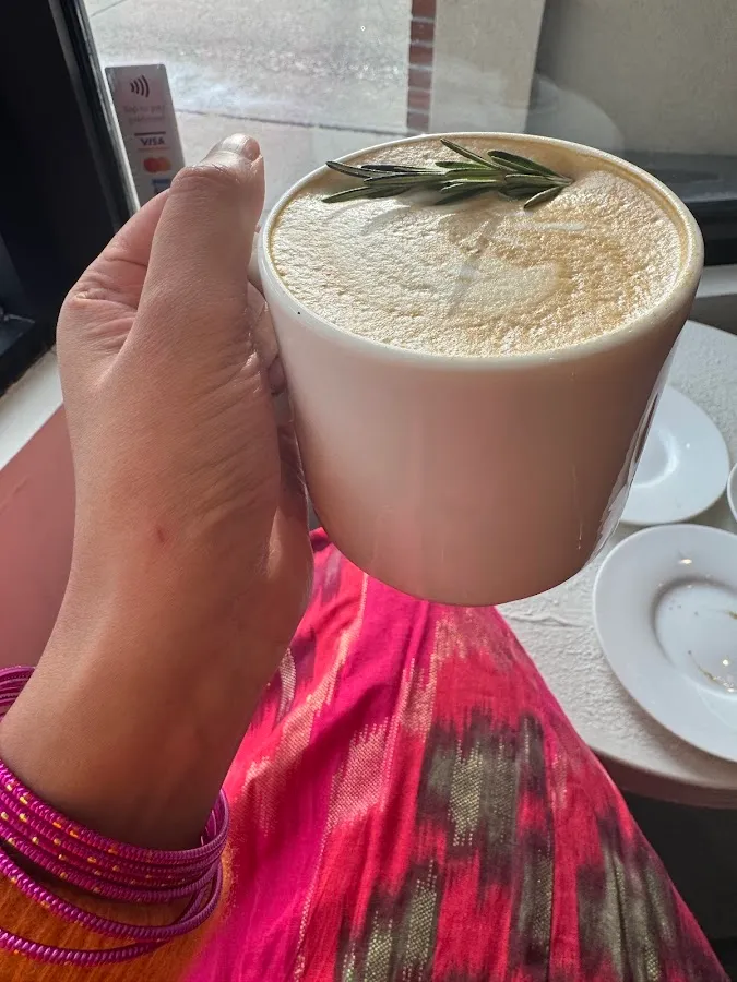 AWE & WONDER photo 5