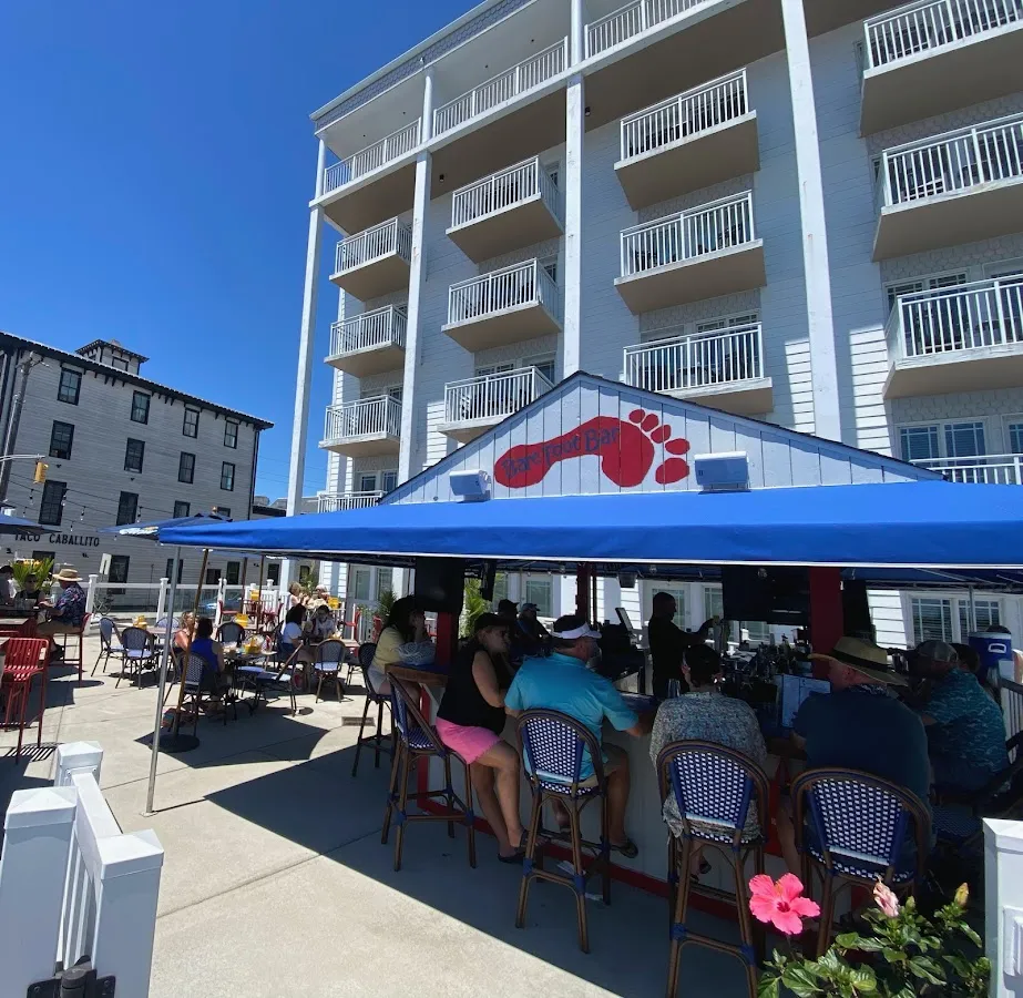 Barefoot Bar & Restaurant