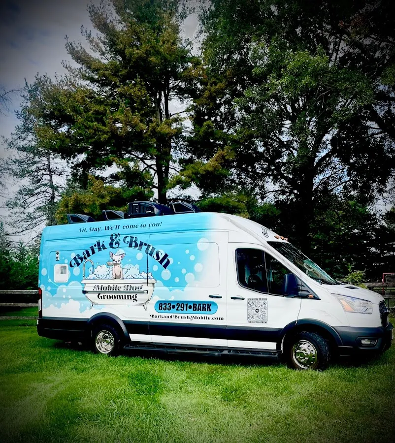 BARK & BRUSH MOBILE DOG GROOMING