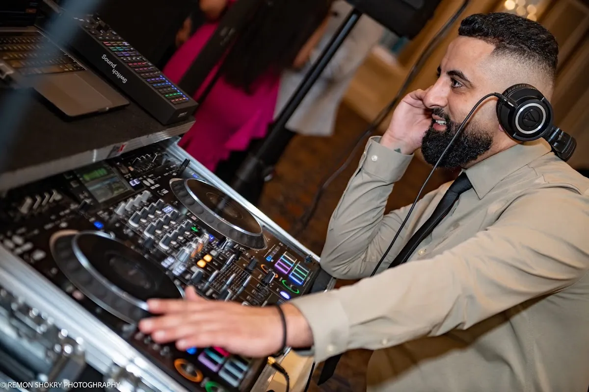 BEATS ENTERTAINMENT photo 3