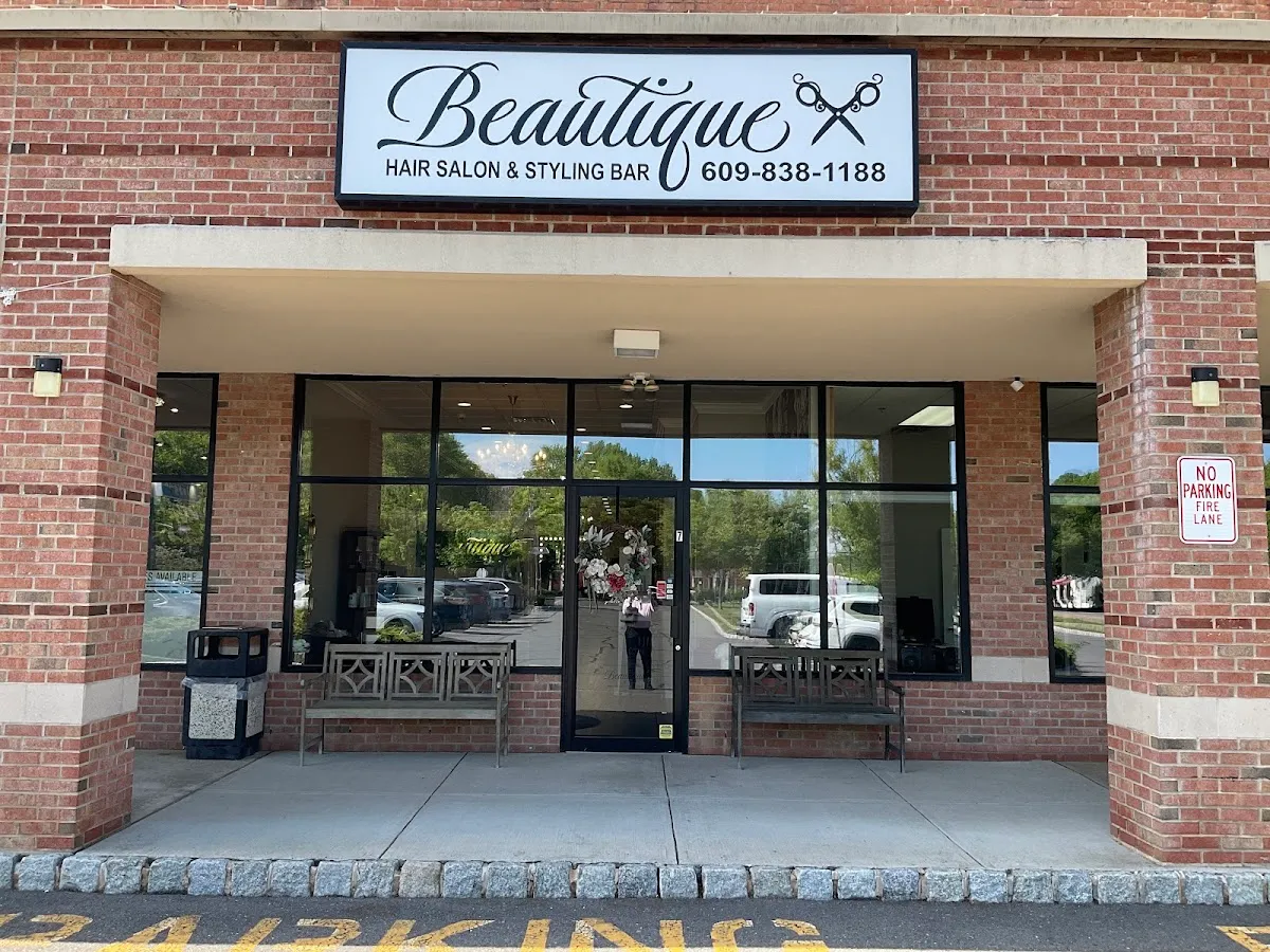 Beautique Hair Salon & Styling Bar photo 4