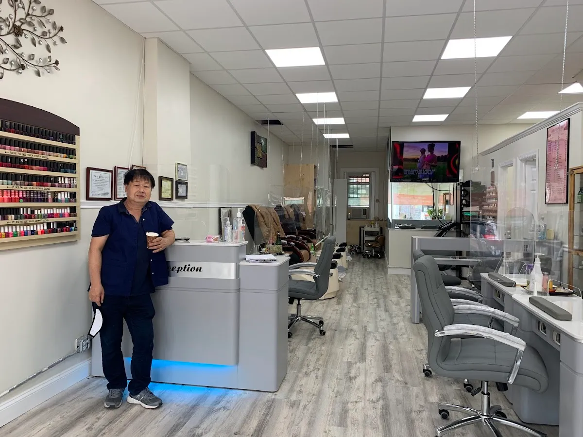 Bella Nail & Spa photo 3