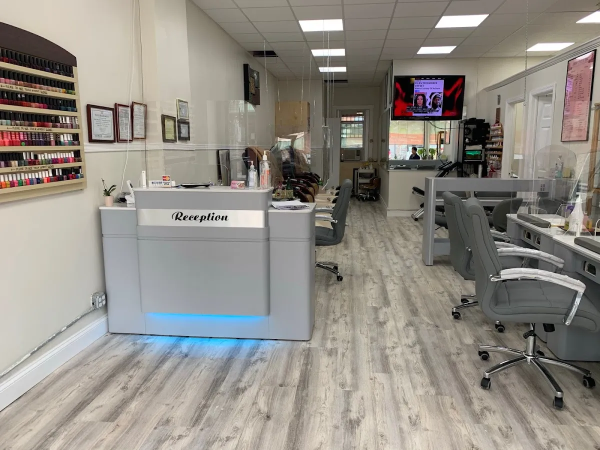 Bella Nail & Spa photo 5