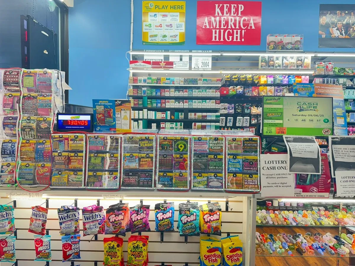 Bellmawr Snack & Tobacco photo 3