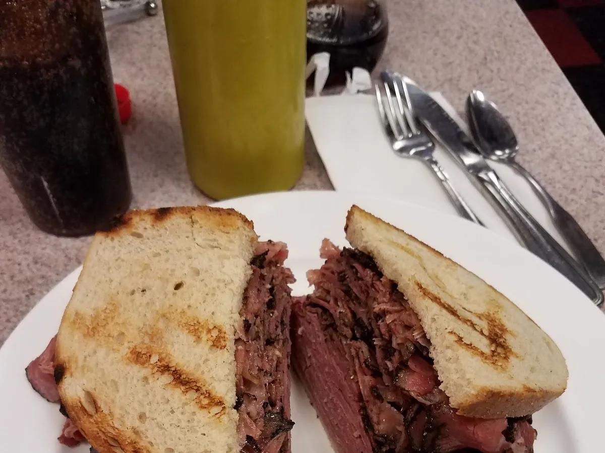 Benny's Luncheonette photo 4