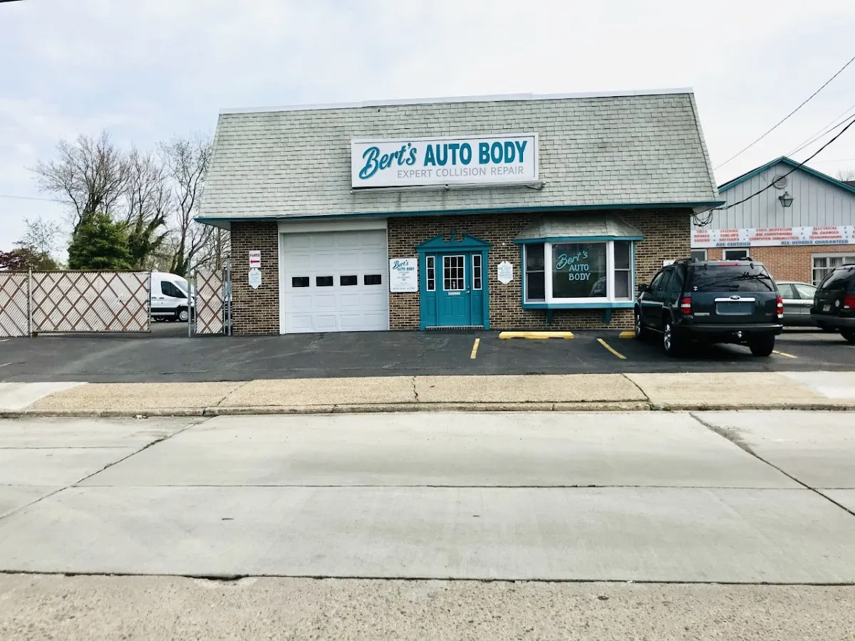 Bert's Auto Body