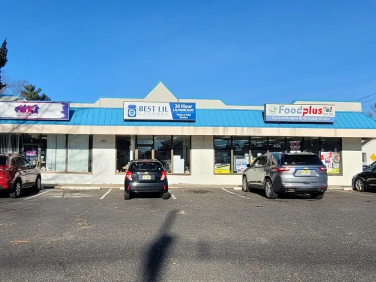 Best Lil Laundry - 24 Hour Laundromat