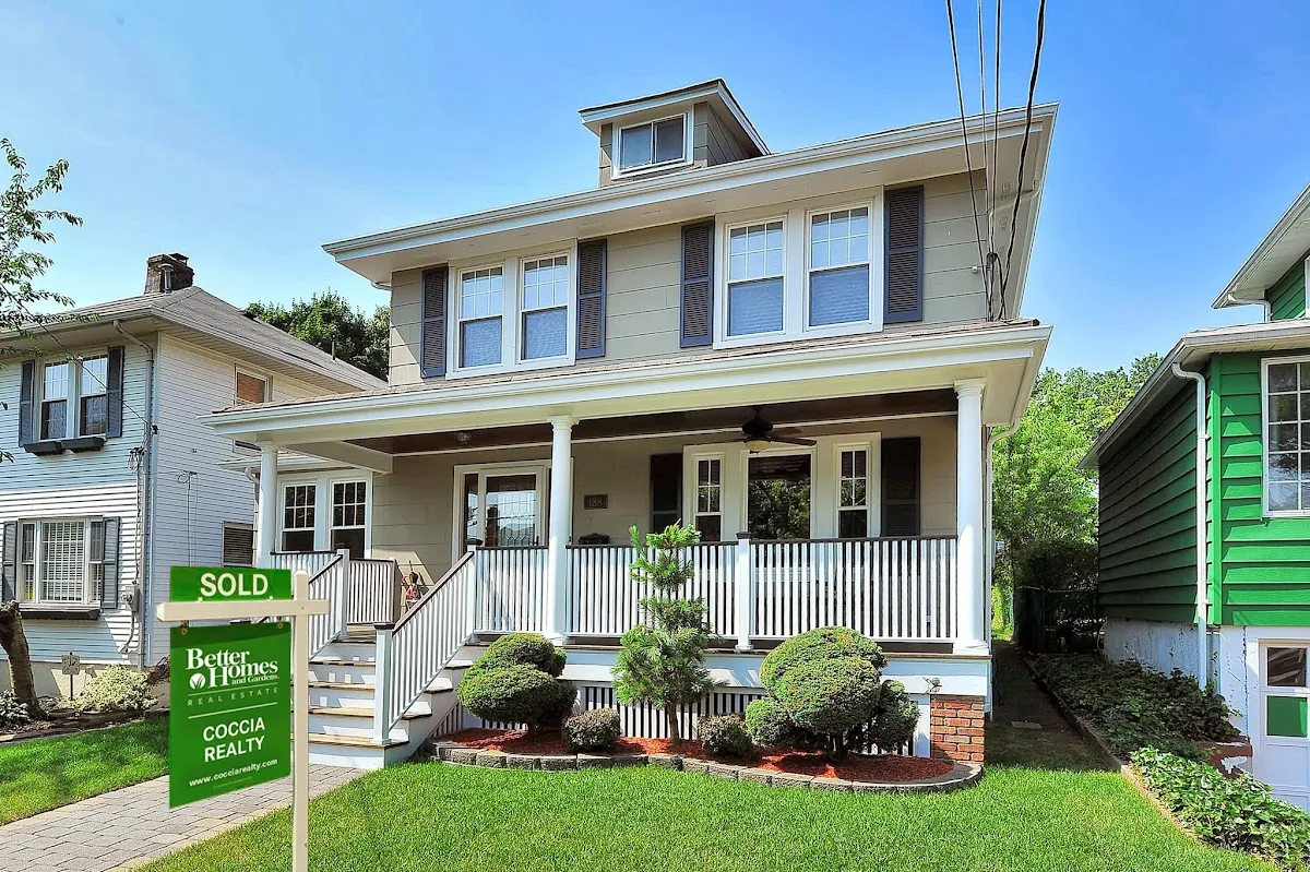 Better Homes and Gardens Real Estate Coccia Realty photo 2