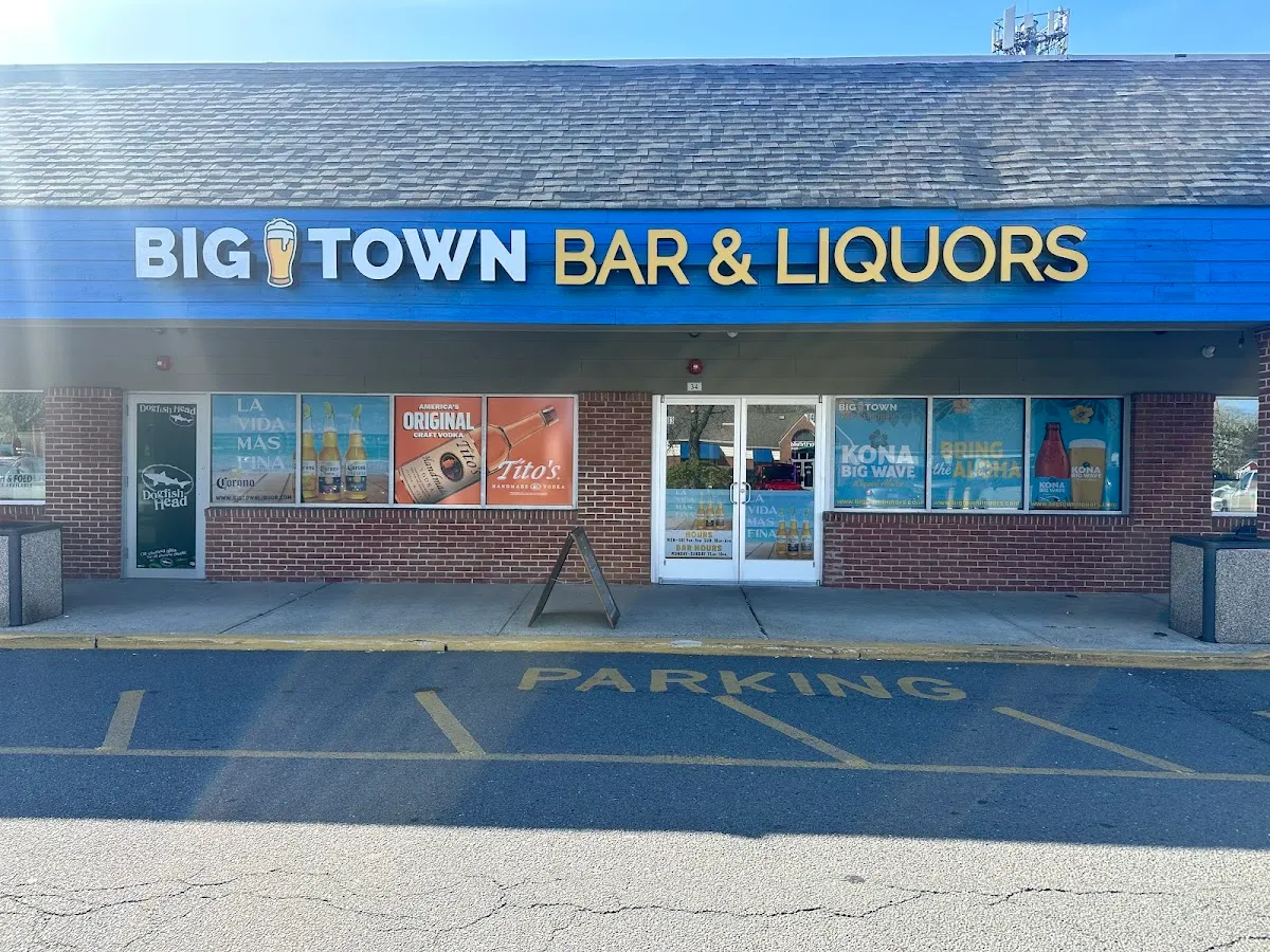 Big Town Bar & Liquors