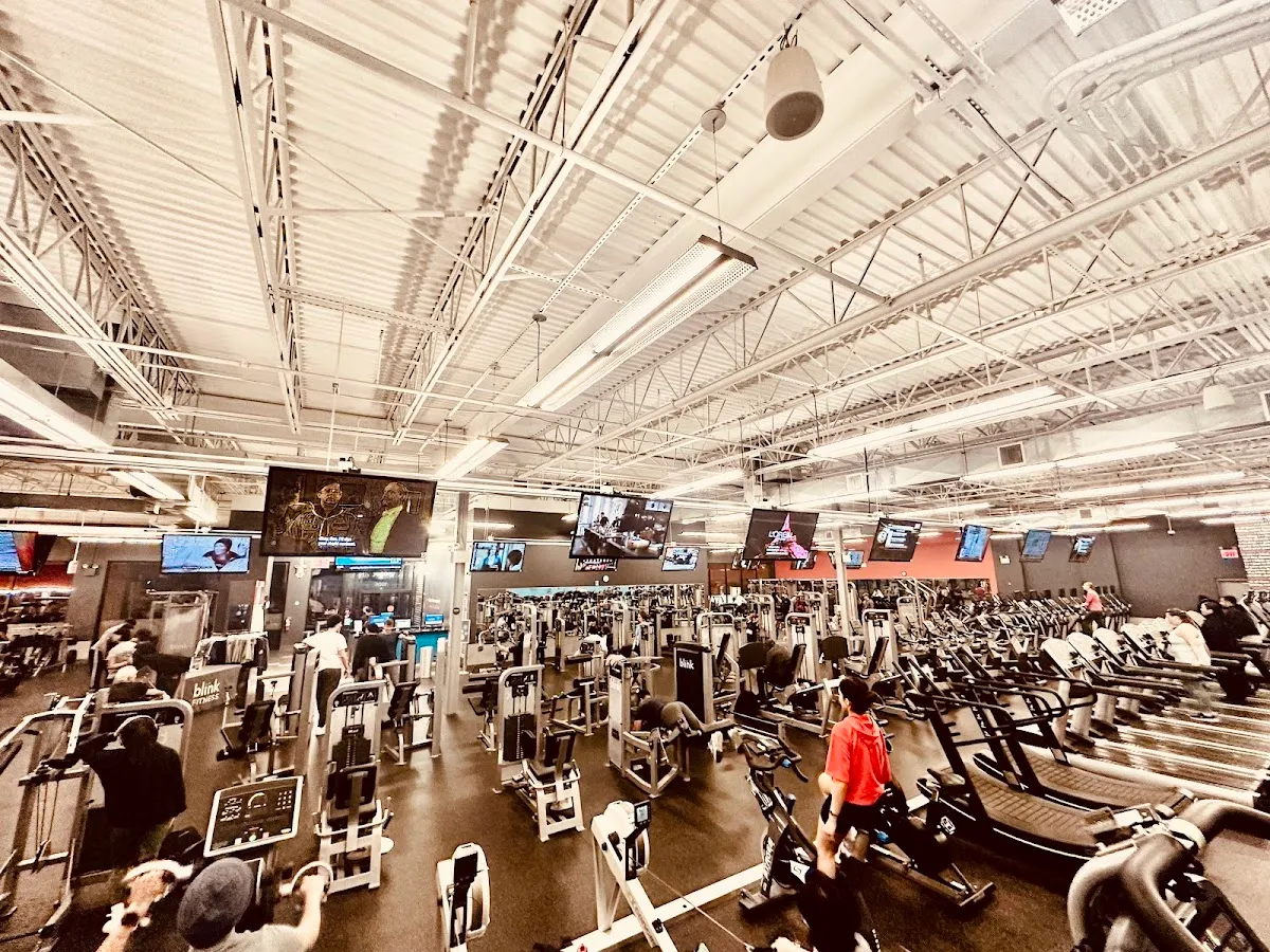 Blink Fitness Clifton photo 2