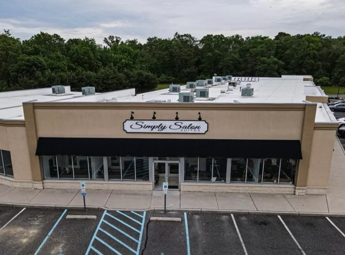 Blondies' Beauty Bar photo 3