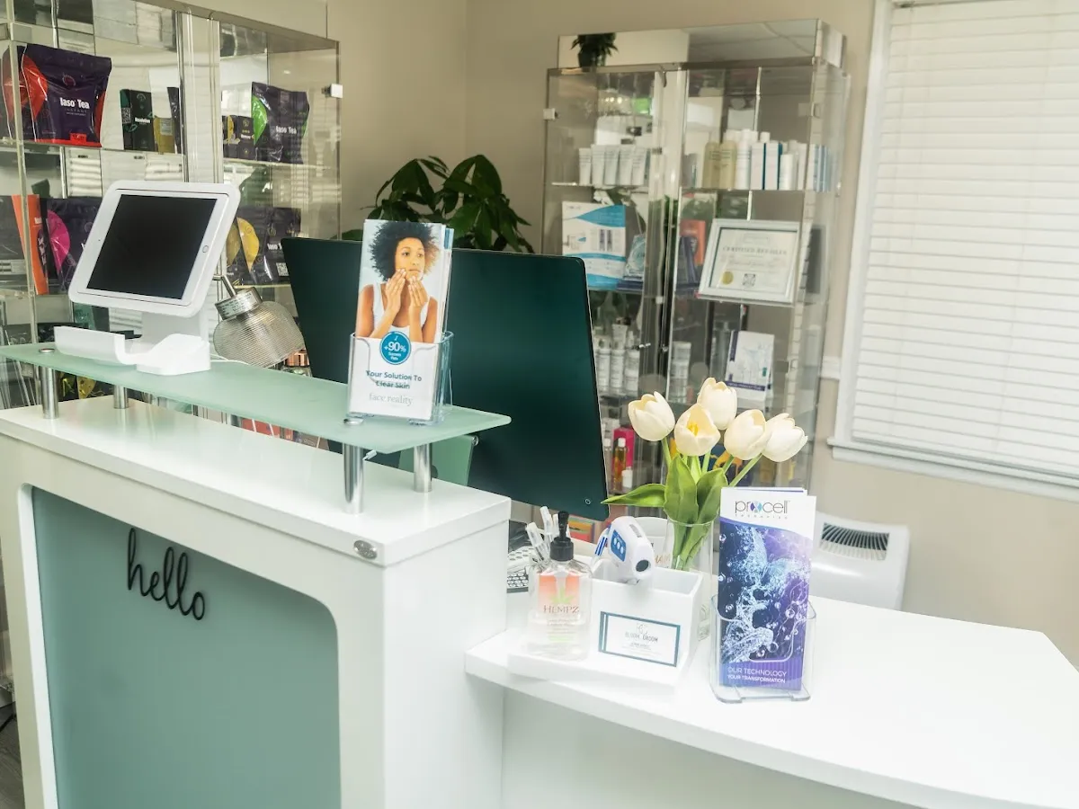 Bloom & Groom Wellness Lounge