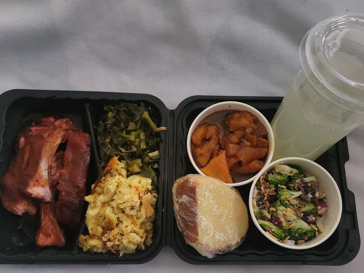 Blowin' Smoque photo 4