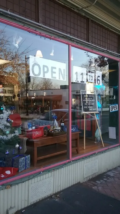 Blue Moon Premium Olive Oil & Vinegar photo 4