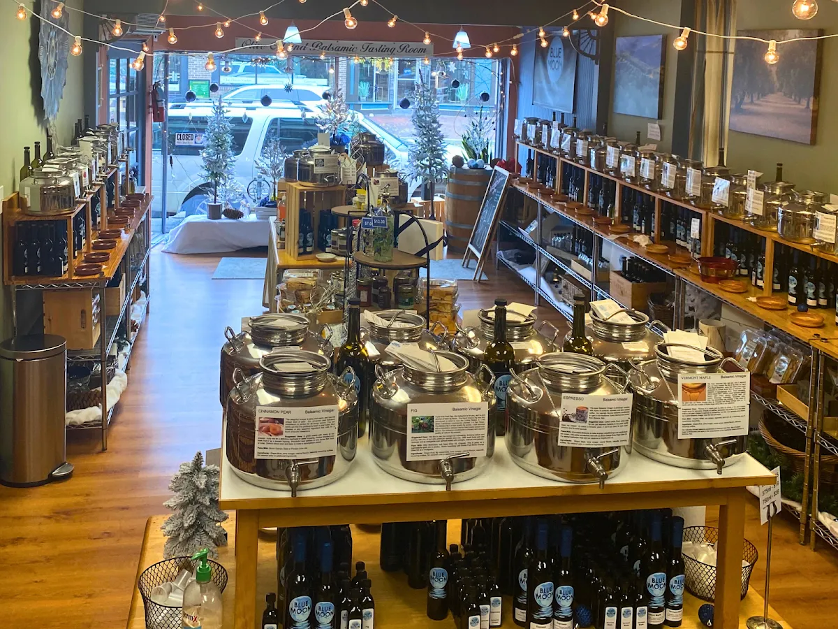 Blue Moon Premium Olive Oil & Vinegar photo 5