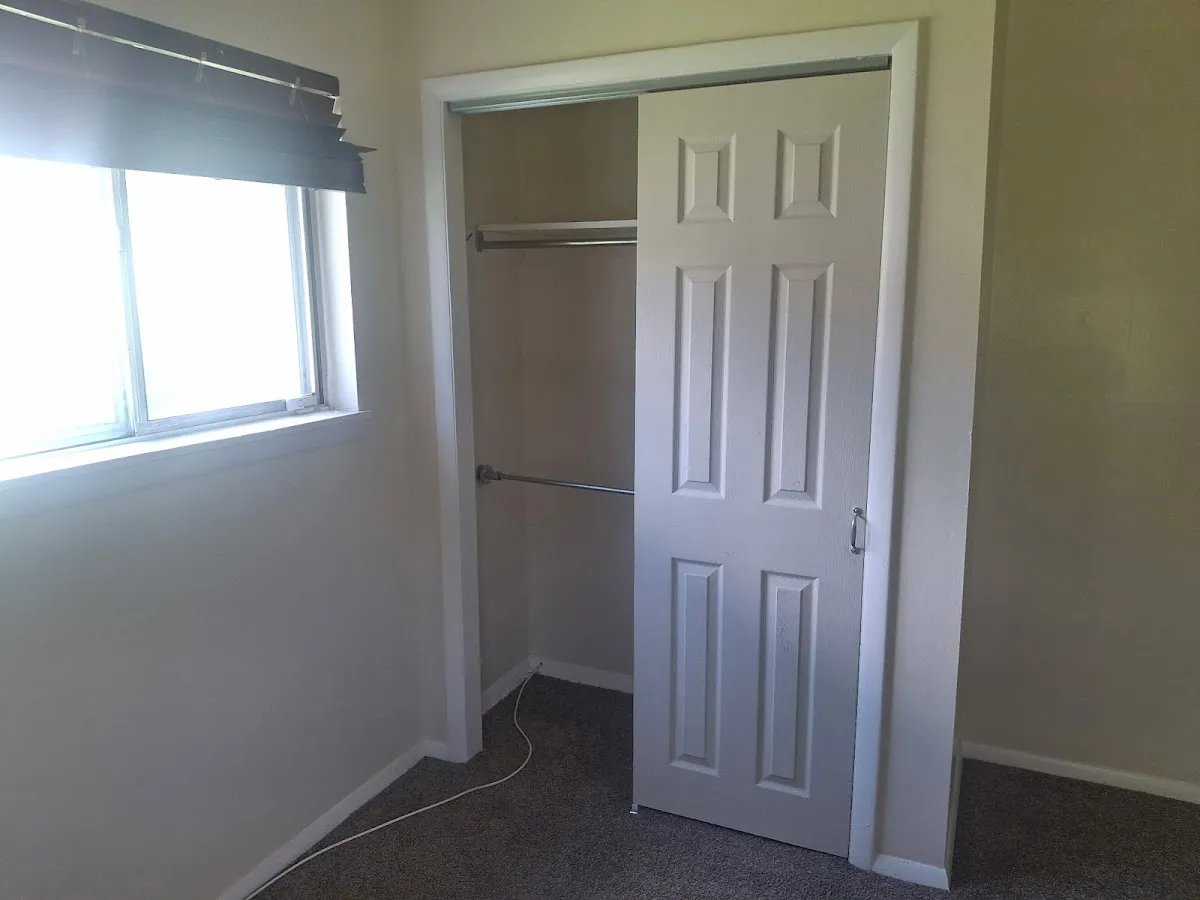 Bob Kalatschinow, Tesla Realty Group LLC photo 4