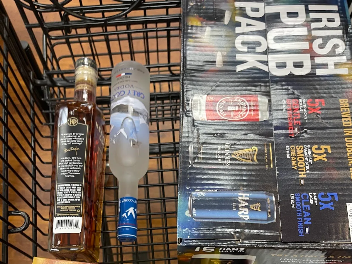 Boulevard Super Liquors photo 2