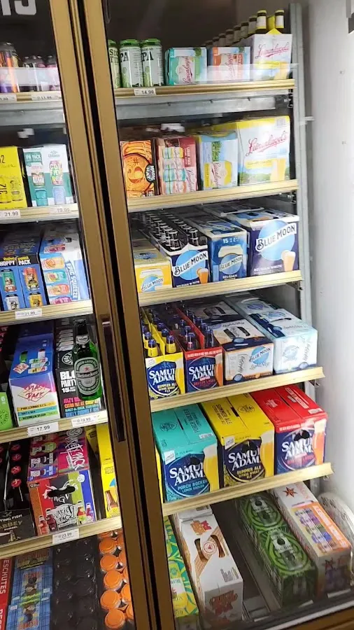 Boulevard Super Liquors photo 4