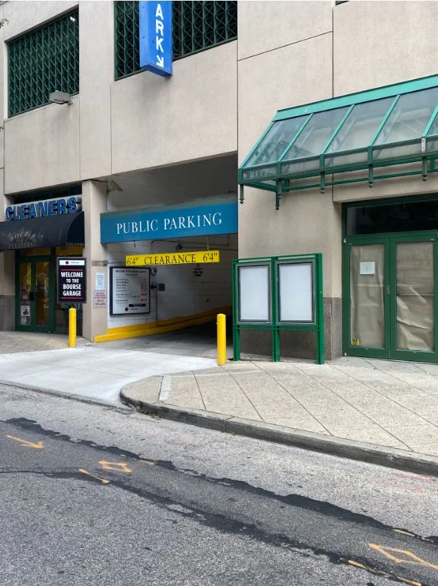 Bourse Parking Garage - ProPark photo 2